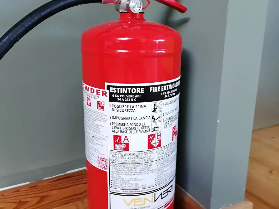 Immagine 13 di Bilocale in affitto  in Corso Liberazione 1 a Arona