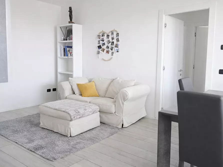 Immagine 3 di Trilocale in affitto  a Borgomanero