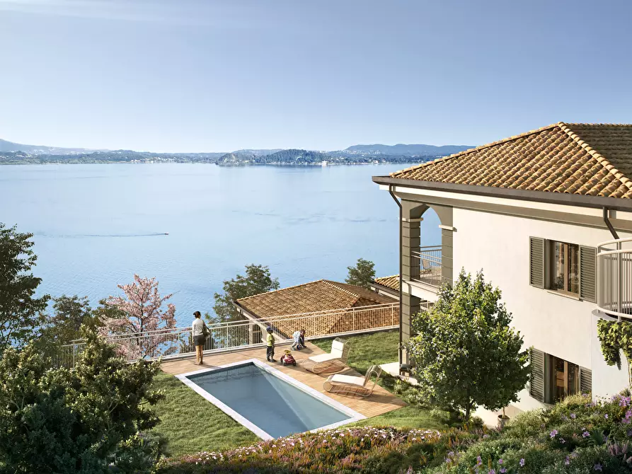 Immagine 35 di Trilocale in vendita  in Via Panorama 3BIS a Belgirate