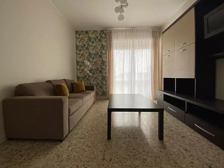 Immagine 8 di Bilocale in affitto  in Via Vittorio Veneto 1 a Arona