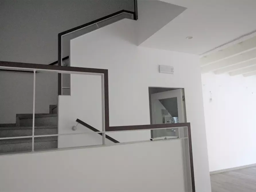 Immagine 6 di Capannone industriale in affitto  in Viale Marconi 1 a Arona