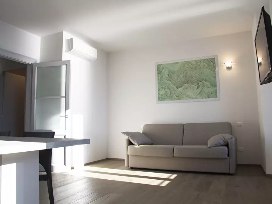 Immagine 2 di Trilocale in affitto  in Via Mazzini 1 a Belgirate