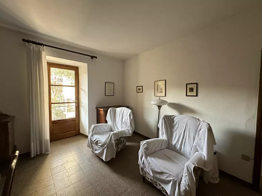 Immagine 5 di Rustico / casale in vendita  in Via Nazionale 1 a Colazza