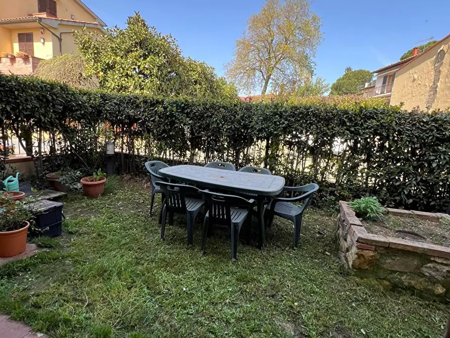 Immagine 3 di Trilocale in vendita  in Via Chiantigiana a Lastra A Signa