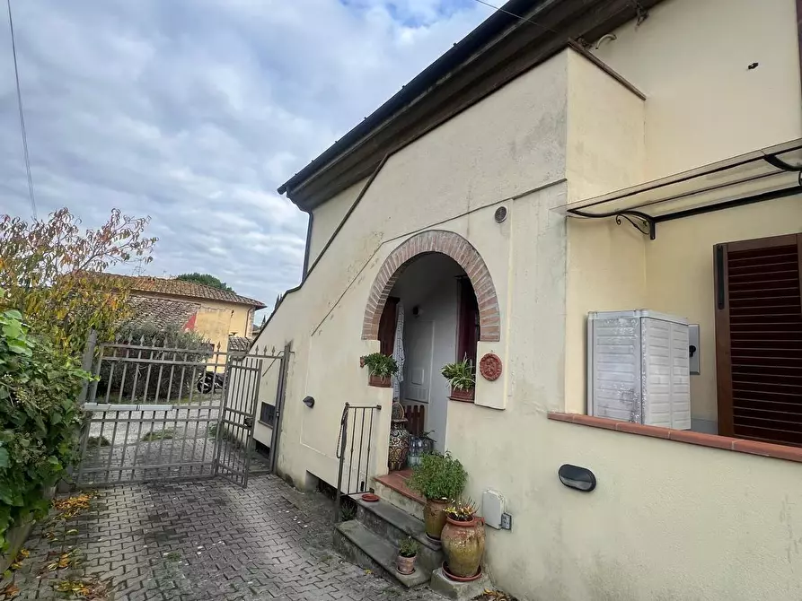 Immagine 20 di Pentalocale in vendita  in Via Canto alle Gracchie a Scandicci