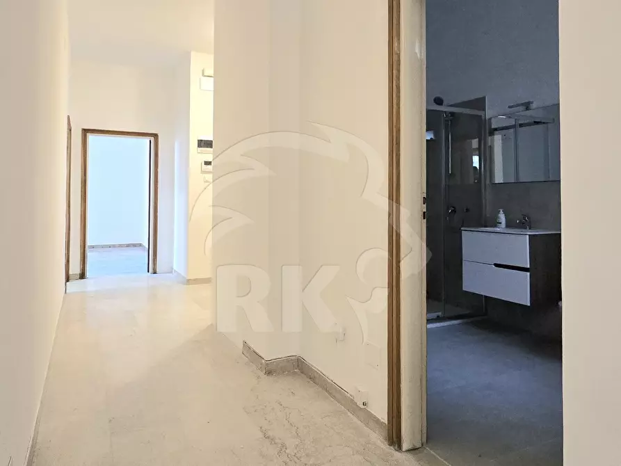 Immagine 13 di Pentalocale in affitto  a Bologna