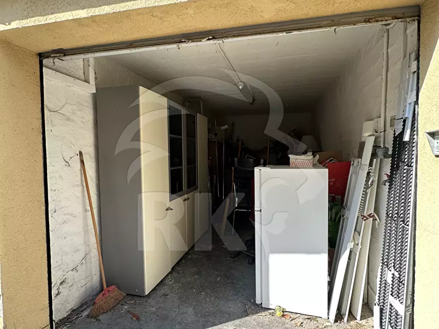 Immagine 1 di Garage in vendita  in Via Lodovico Varthema 44 a Bologna