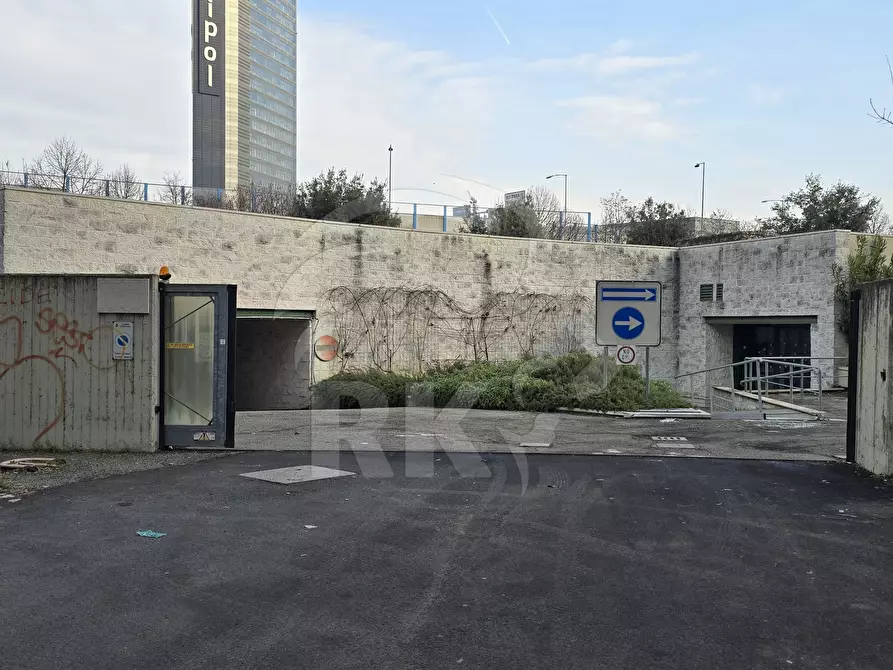 Immagine 37 di Pentalocale in vendita  in via cellini 11 a Bologna