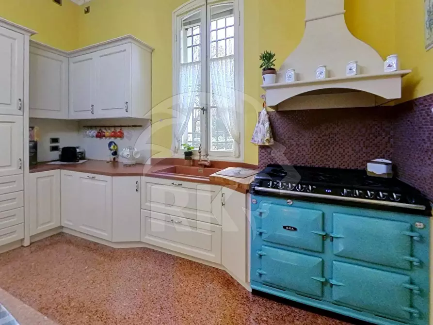 Immagine 12 di Villa in vendita  in via Porrettana 242 a Sasso Marconi