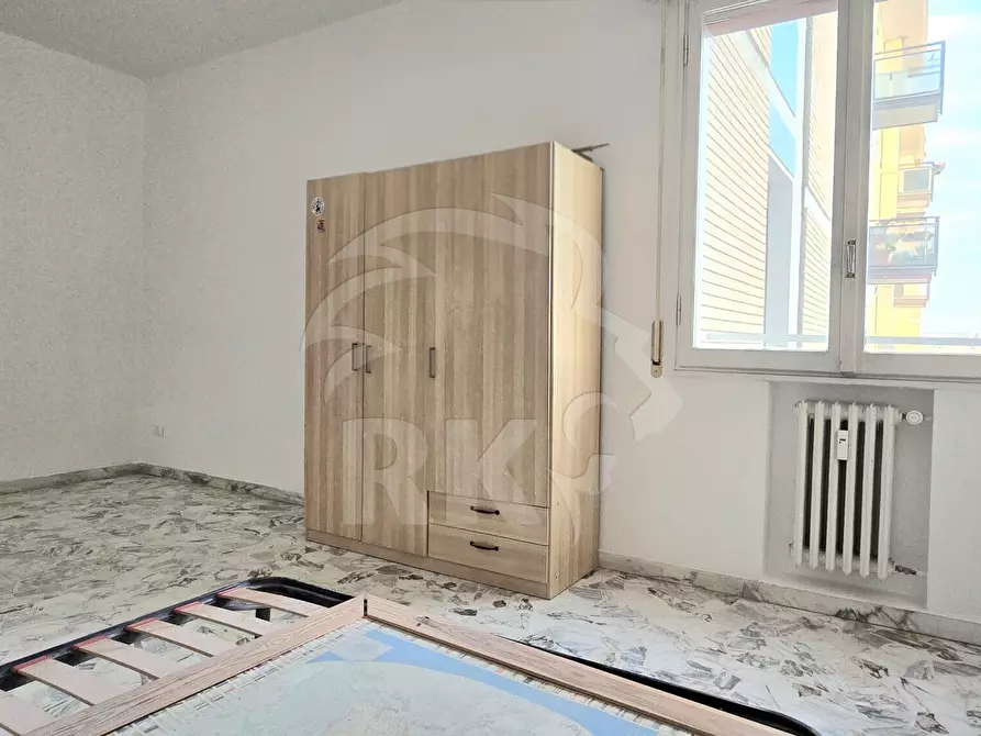 Immagine 11 di Pentalocale in affitto  a Bologna