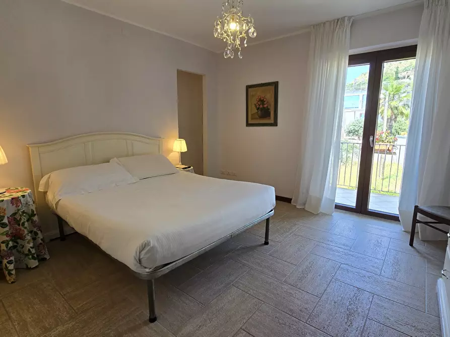 Immagine 19 di Villa in vendita  in c.da mastrissa snc a Taormina