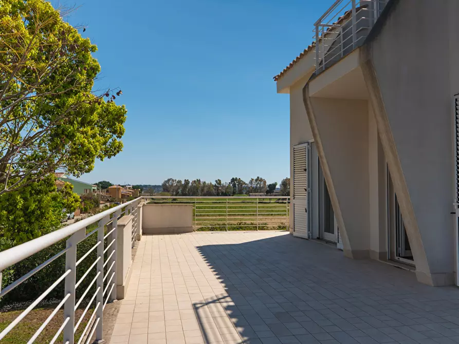 Immagine 14 di Villa in vendita  in Via dell'Airone 3 a Siracusa