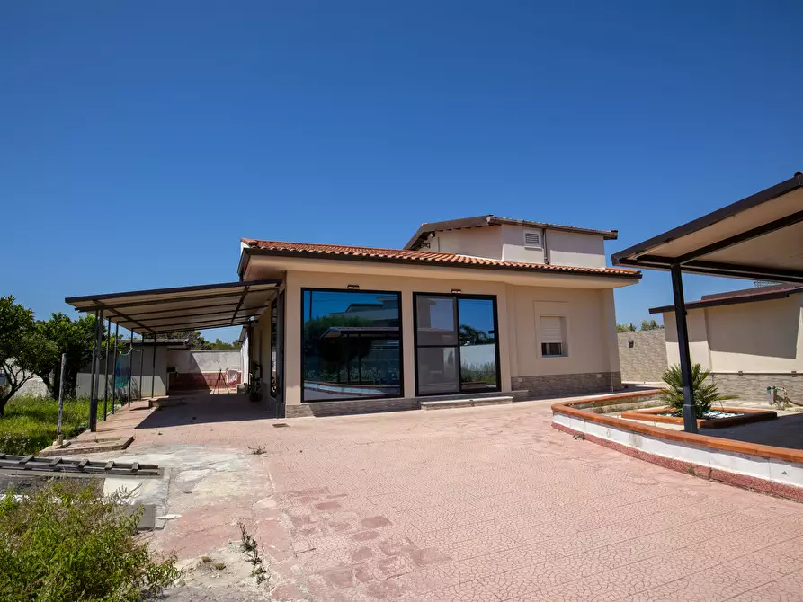 Immagine 2 di Villa in vendita  in Via Vasco de Gama a Siracusa