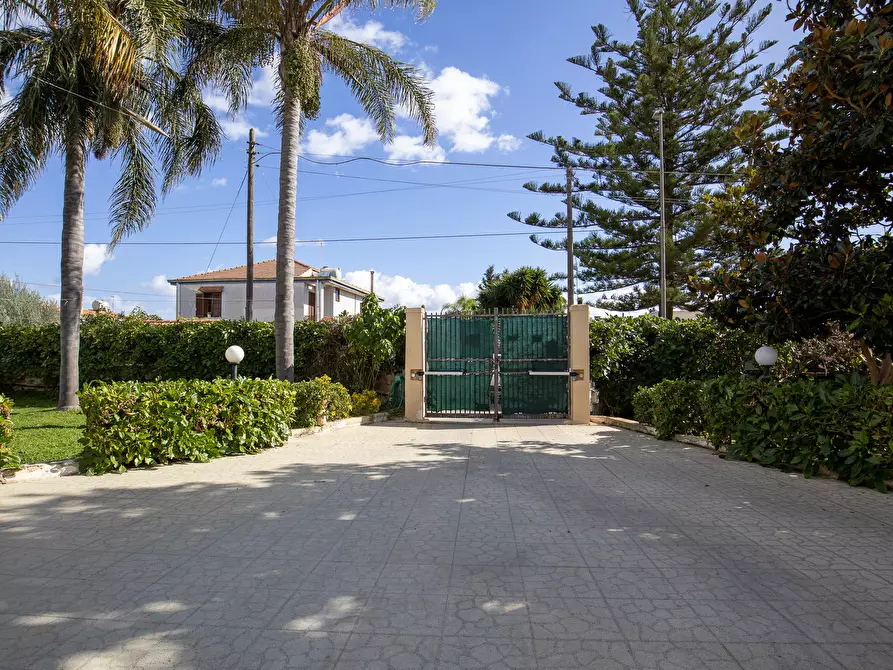 Immagine 24 di Villa in vendita  in VIA FILICUDI 34 a Siracusa