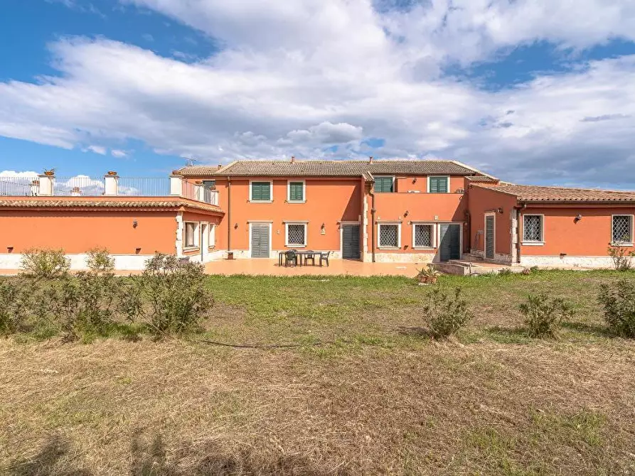Immagine 5 di Villa in vendita  in Via Priamo 10 a Siracusa