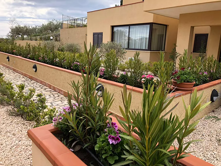 Immagine 22 di Villa in vendita  in Via Roma 21 a Taormina