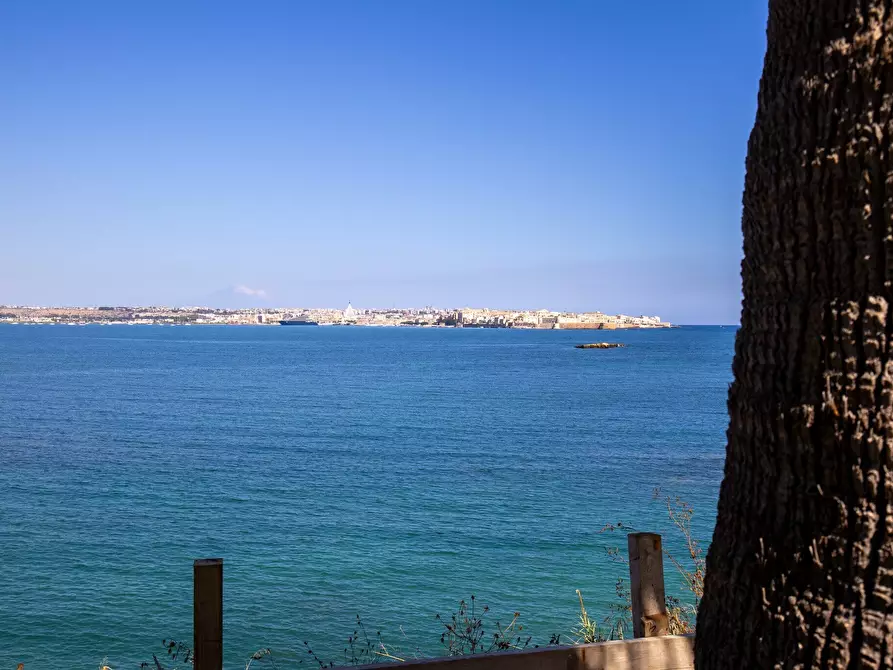 Immagine 18 di Villa in vendita  in Via La Maddalena 35 a Siracusa