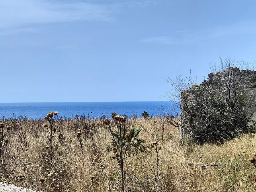 Immagine 8 di Terreno industriale in vendita  in Strada Capo Murro di Porco 234 a Siracusa