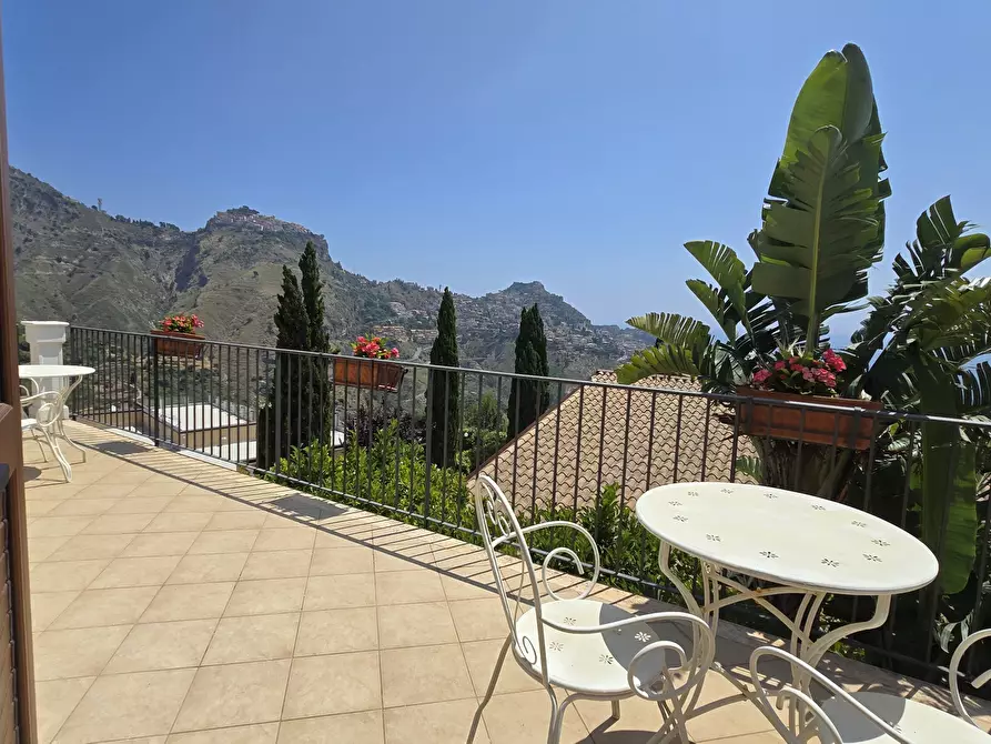 Immagine 24 di Villa in vendita  in c.da mastrissa snc a Taormina