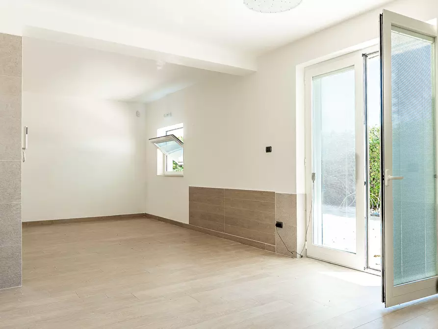 Immagine 27 di Villa in vendita  in Via dell'Airone 3 a Siracusa