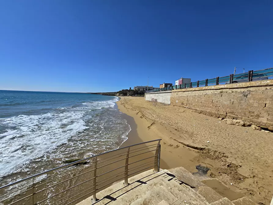 Immagine 48 di Villa in vendita  in lido di noto a Noto