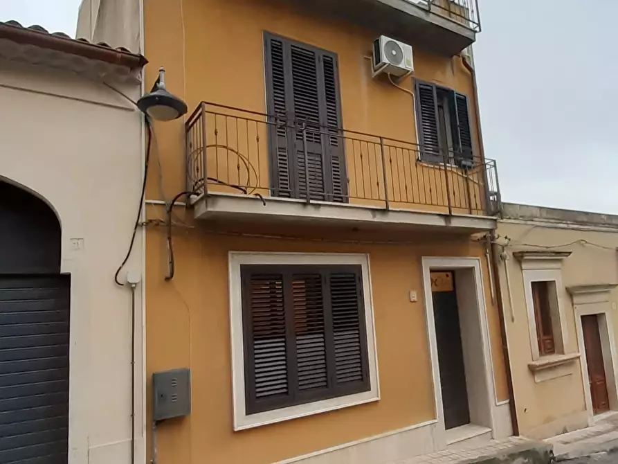 Immagine 2 di Casa indipendente in vendita  in Via Procida 9 a Canicattini Bagni