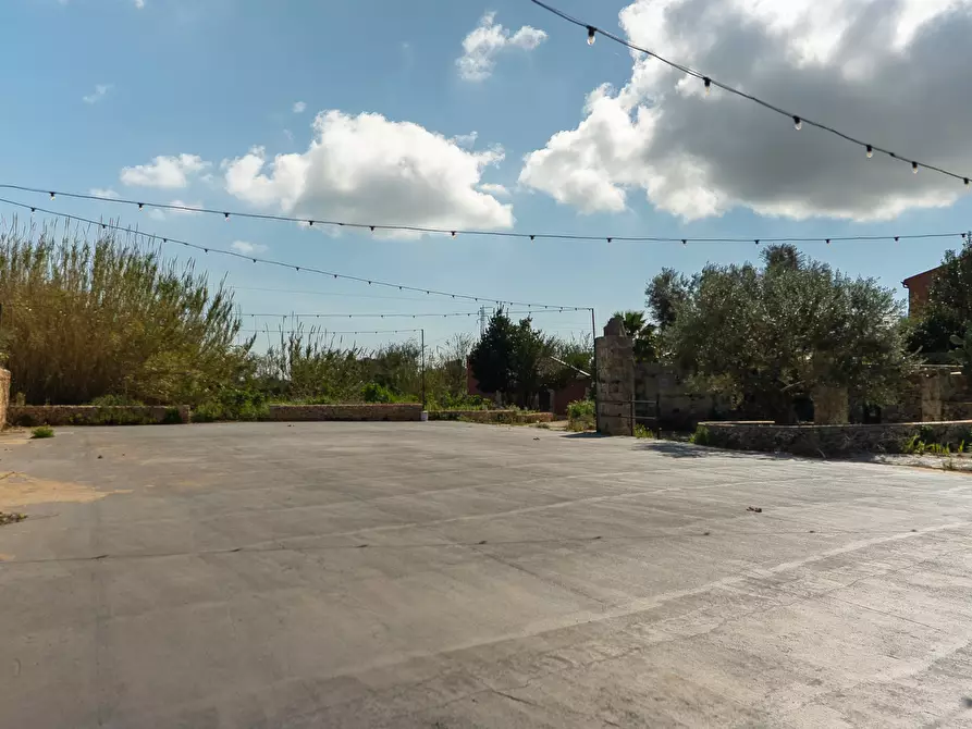 Immagine 98 di Villa in vendita  in Via Priamo 10 a Siracusa