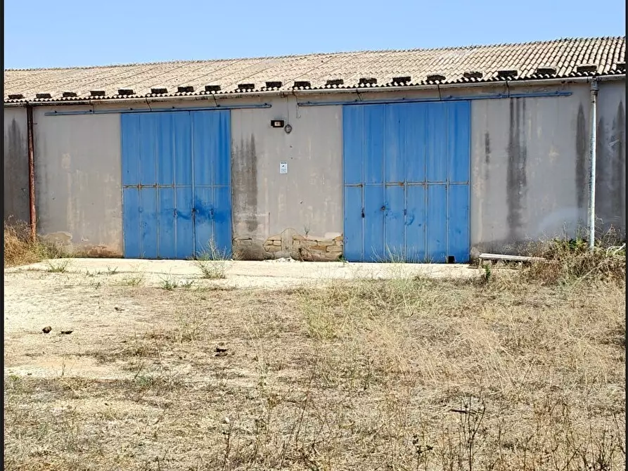 Immagine 18 di Attività artigianale in vendita  in Via Bonaiuto Natale 4 a Siracusa