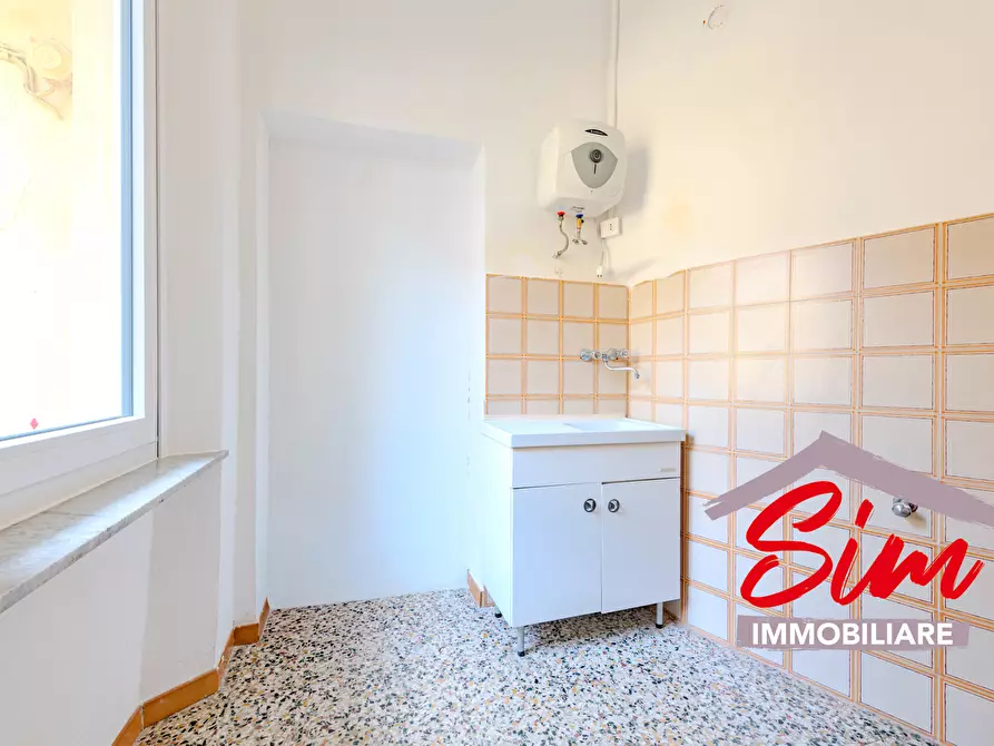 Immagine 22 di Quadrilocale in affitto  in Corso Cavour snc a Trino Vercellese