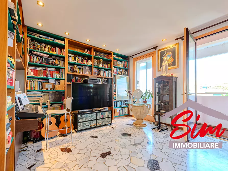 Immagine 9 di Pentalocale in vendita  in Baluardo La Marmora 19 a Novara