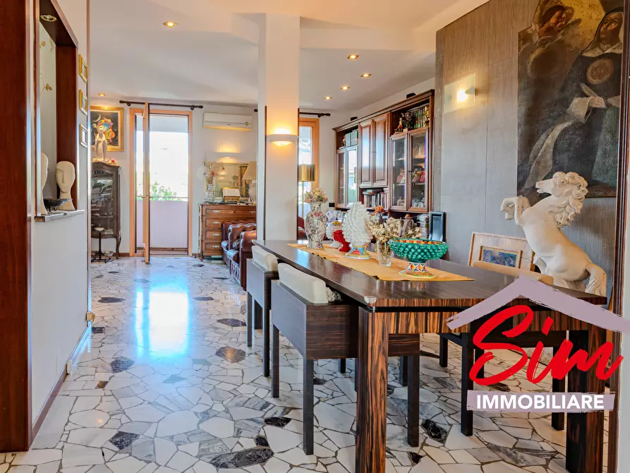 Immagine 7 di Pentalocale in vendita  in Baluardo La Marmora 19 a Novara