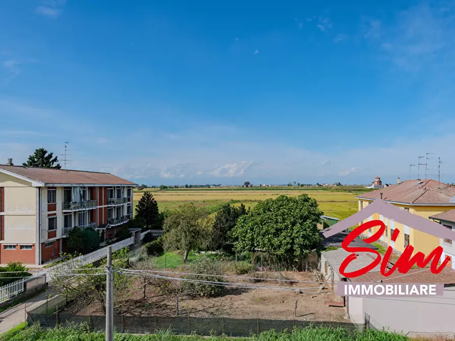 Immagine 54 di Villa in vendita  in Via Roncaglione snc a Casalino