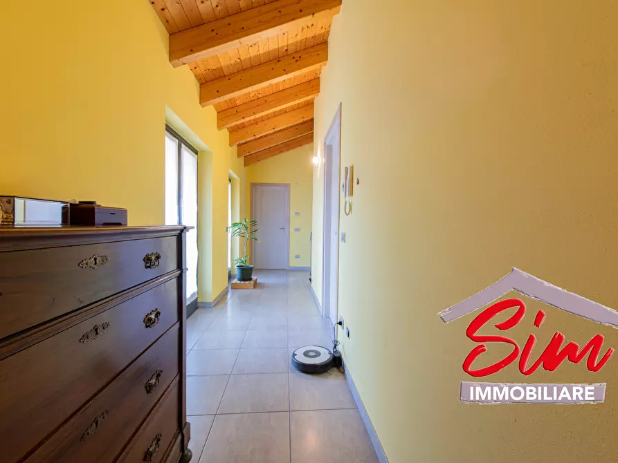 Immagine 13 di Terratetto in vendita  in Piazza Regina Margherita 11 a Mandello Vitta