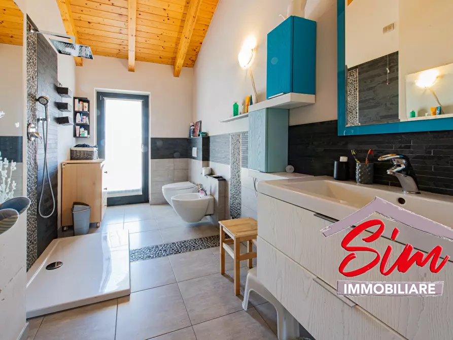 Immagine 19 di Terratetto in vendita  in Piazza Regina Margherita 11 a Mandello Vitta