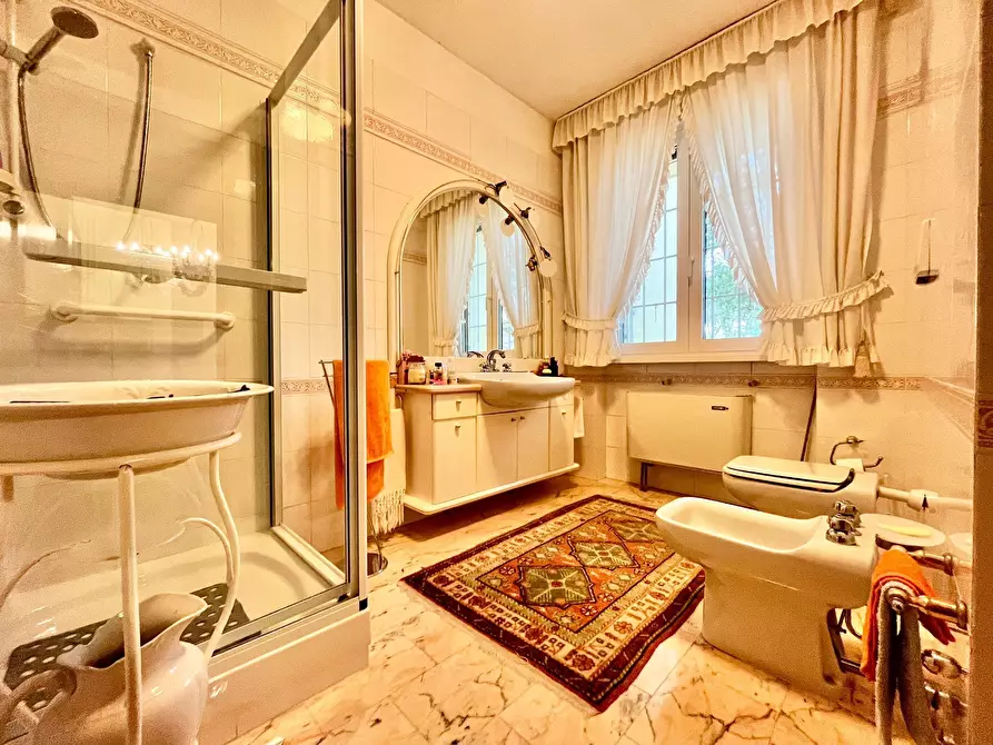 Immagine 15 di Villa in vendita  in Via Bologna a Pontedera