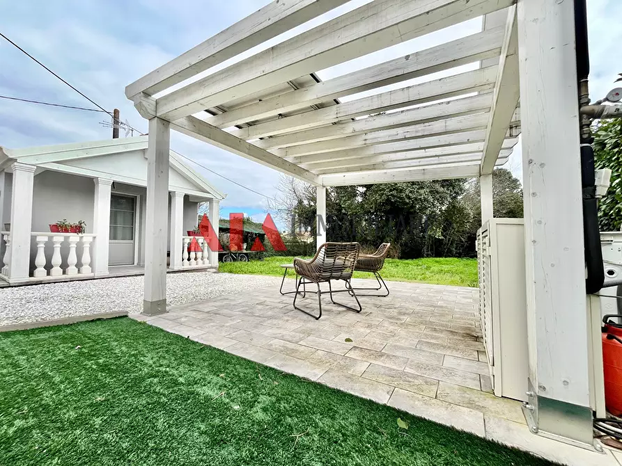 Immagine 4 di Casa indipendente in vendita  in Via Sarzanese Valdera a Buti