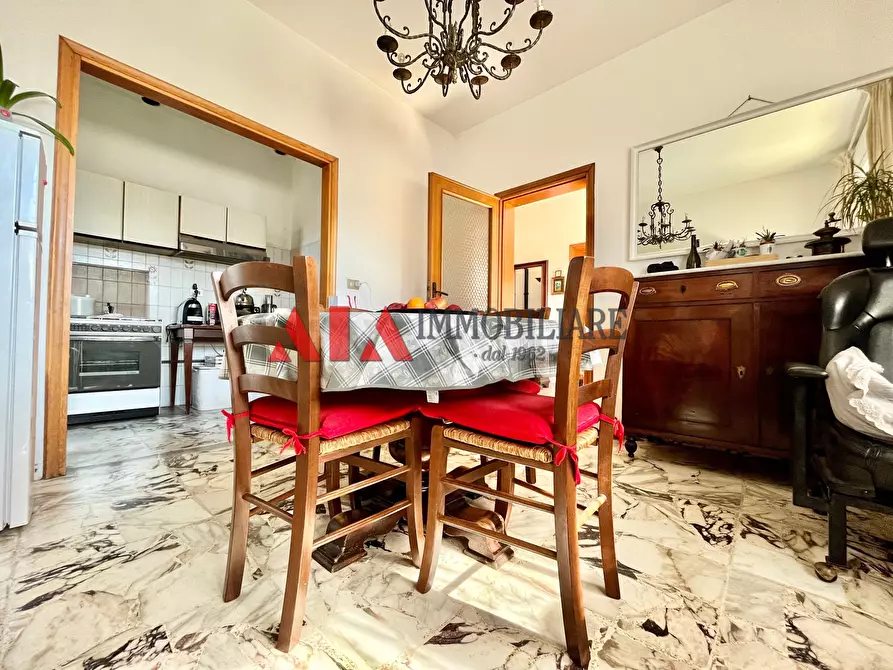 Immagine 10 di Villa in vendita  in Via del Popolo a Pontedera