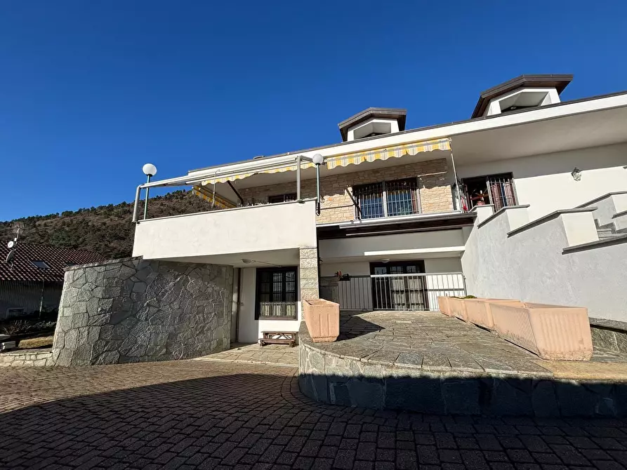 Immagine 6 di Villa in vendita  in Via Alessandro Manzoni 8 a Piossasco