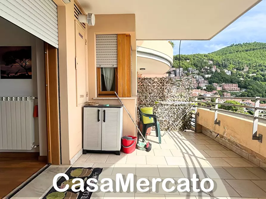 Immagine 1 di Bilocale in vendita  in Via Cavour a Rocca Di Papa