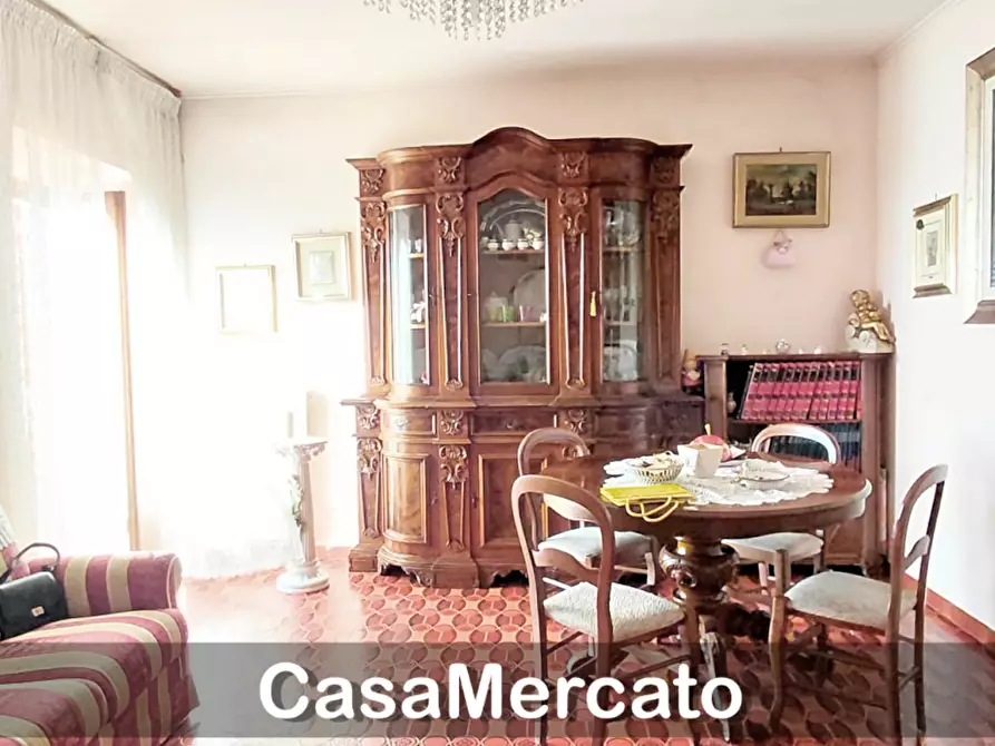 Immagine 2 di Casa indipendente in vendita  in Via Gramsci a Rocca Di Papa