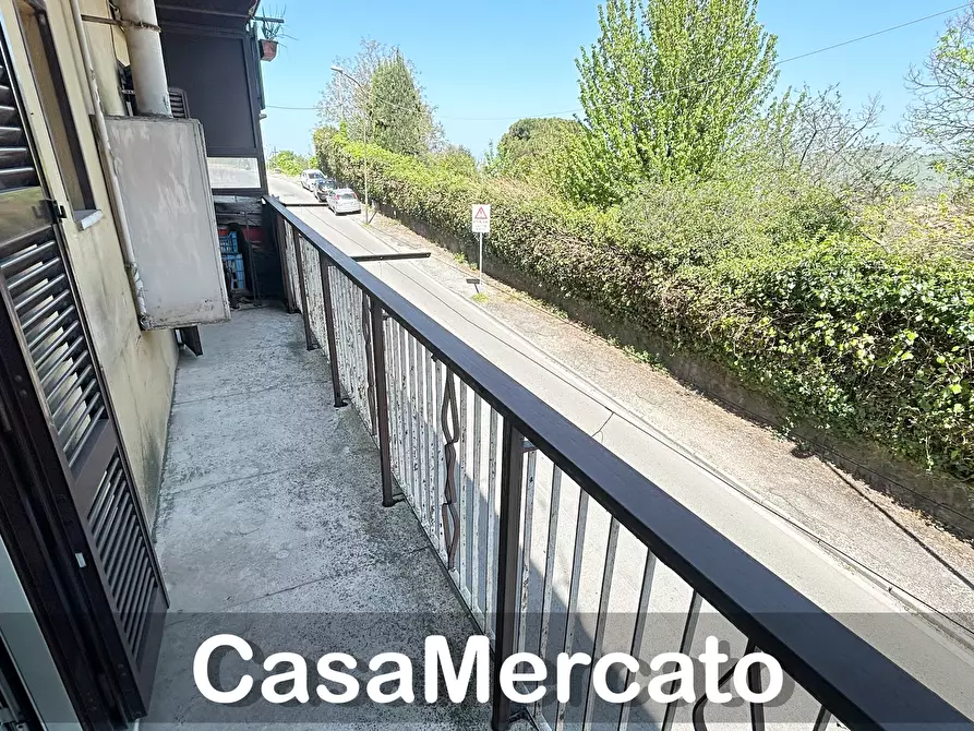 Immagine 15 di Bilocale in vendita  a Rocca Di Papa