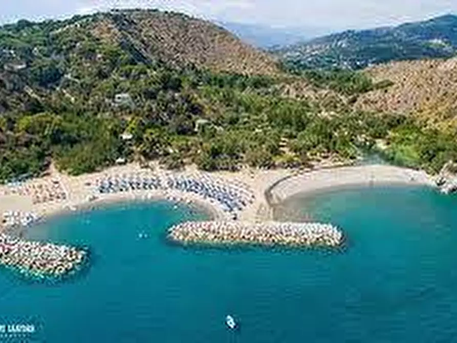 Immagine 5 di Albergo/B&B/Residence in vendita  a Centola