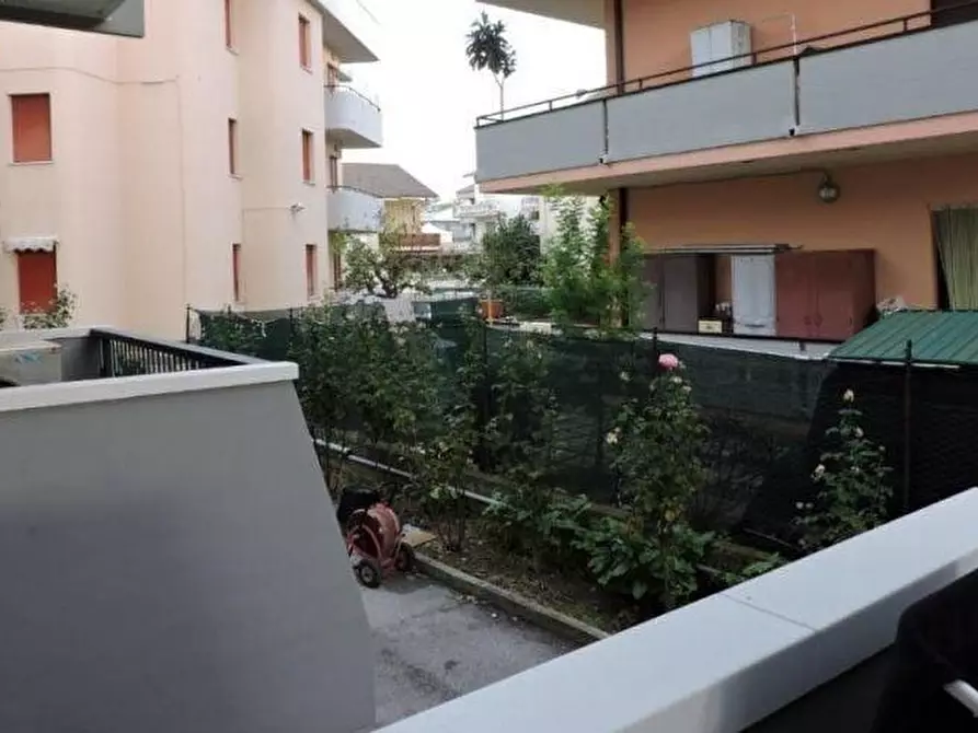 Immagine 9 di Appartamento in vendita  a Alba Adriatica