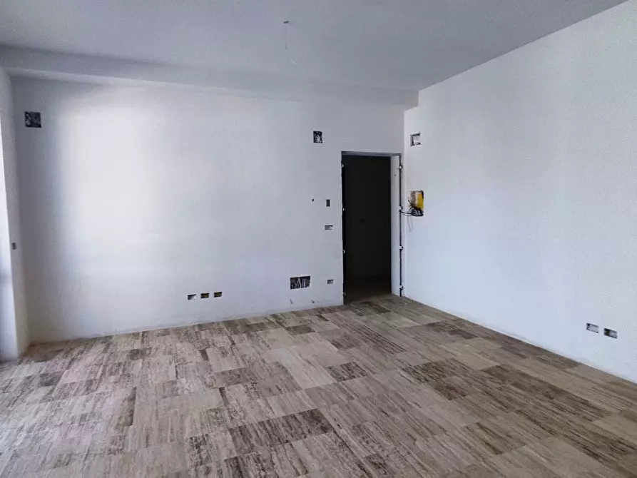 Immagine 21 di Palazzo in vendita  a Spinetoli