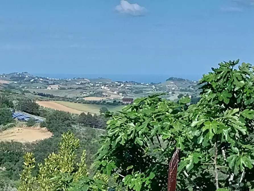 Immagine 26 di Casa indipendente in vendita  a Castorano