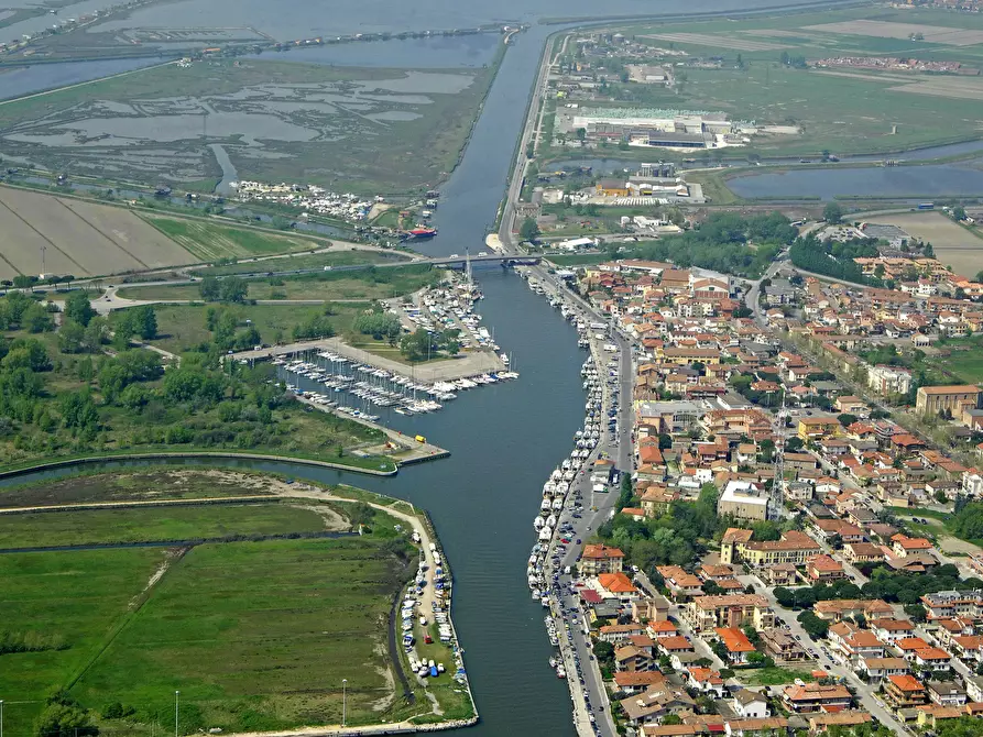 Immagine 6 di Residence in vendita  a Comacchio