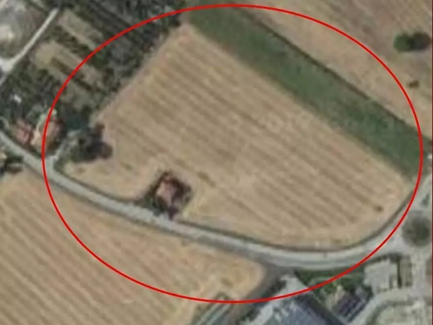 Immagine 3 di Terreno industriale in vendita  in Via della Liberazione a Cartoceto