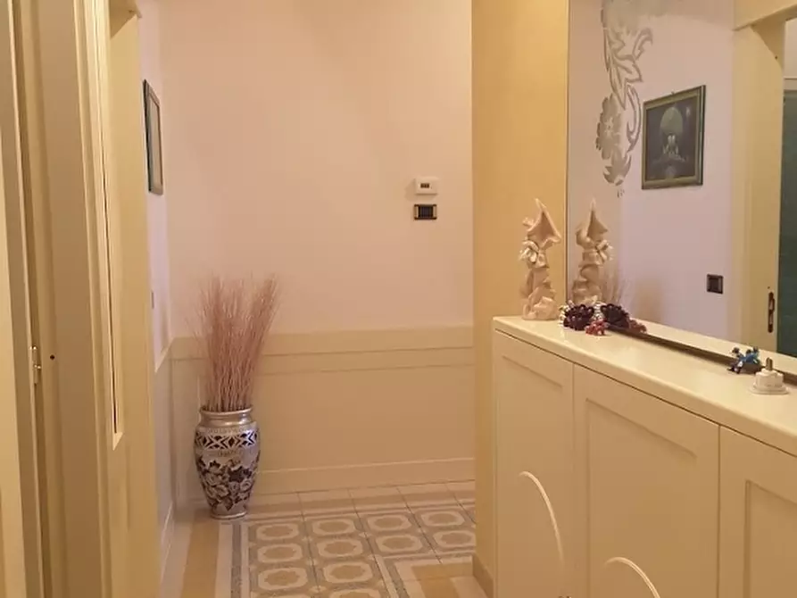 Immagine 10 di Casa indipendente in vendita  a Castorano