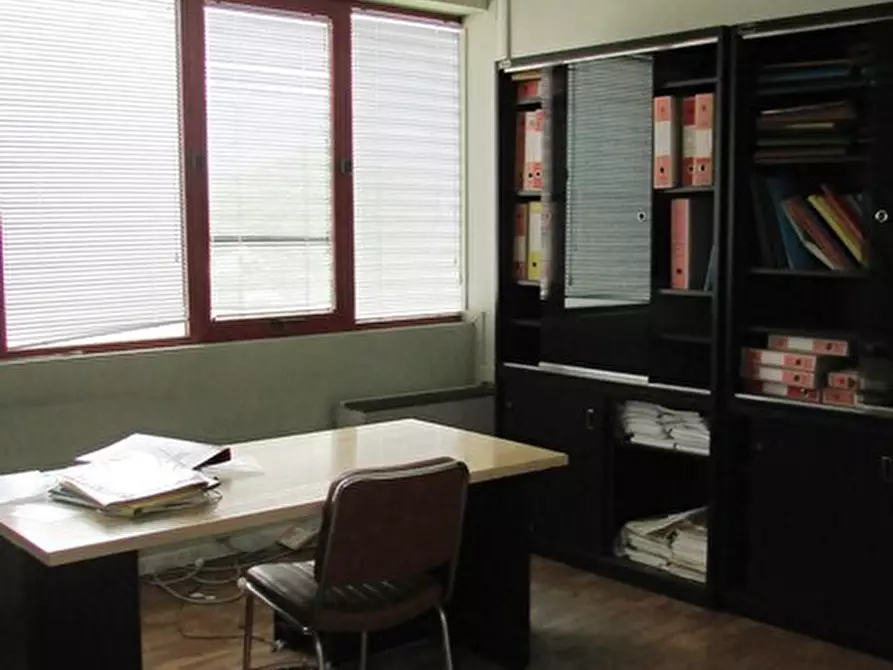 Immagine 9 di Ufficio in vendita  in VIA OTTONI 17 a Matelica