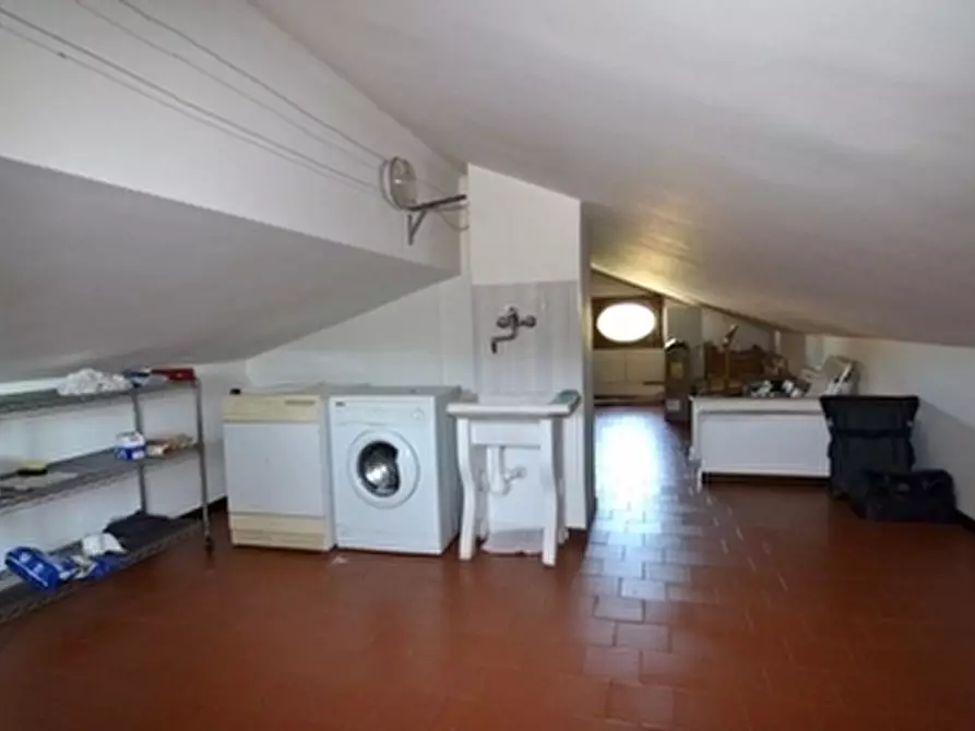 Immagine 26 di Locale commerciale in vendita  a Monteprandone